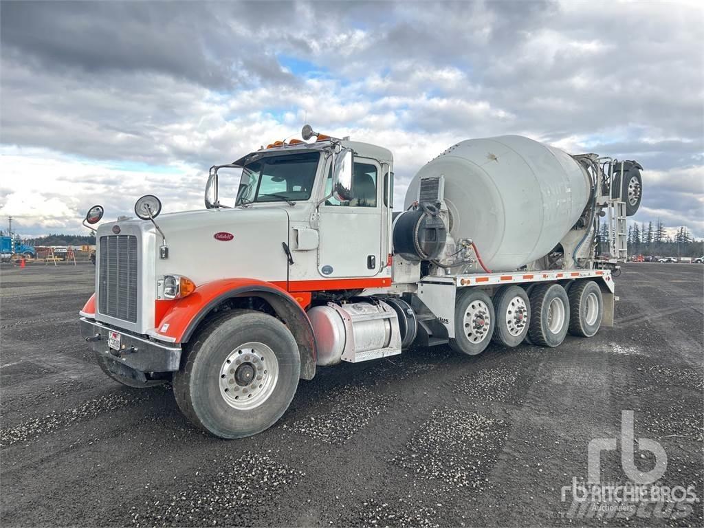 Peterbilt 365 شاحنات خرسانة