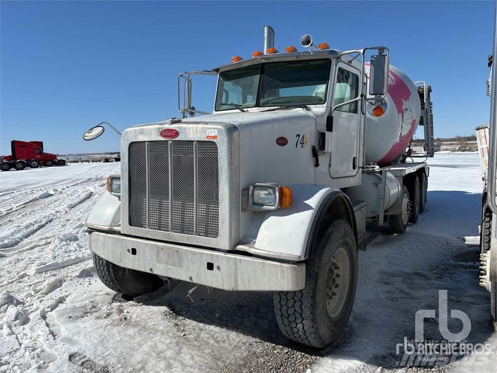 Peterbilt 365 شاحنات خرسانة