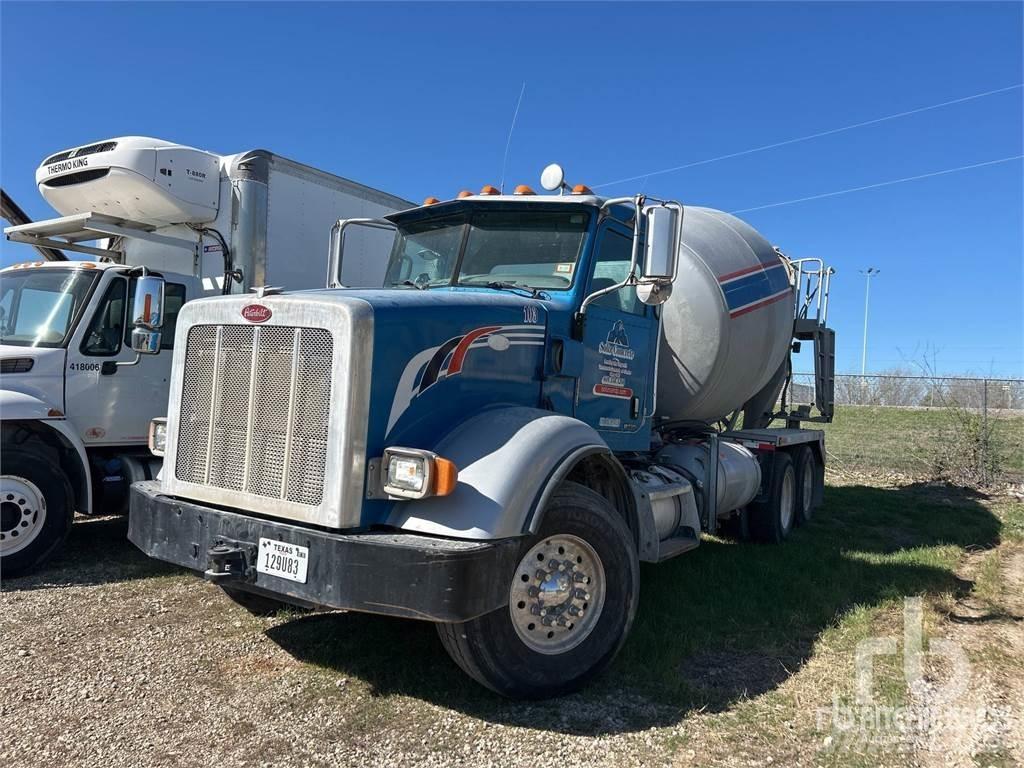 Peterbilt 365 شاحنات خرسانة