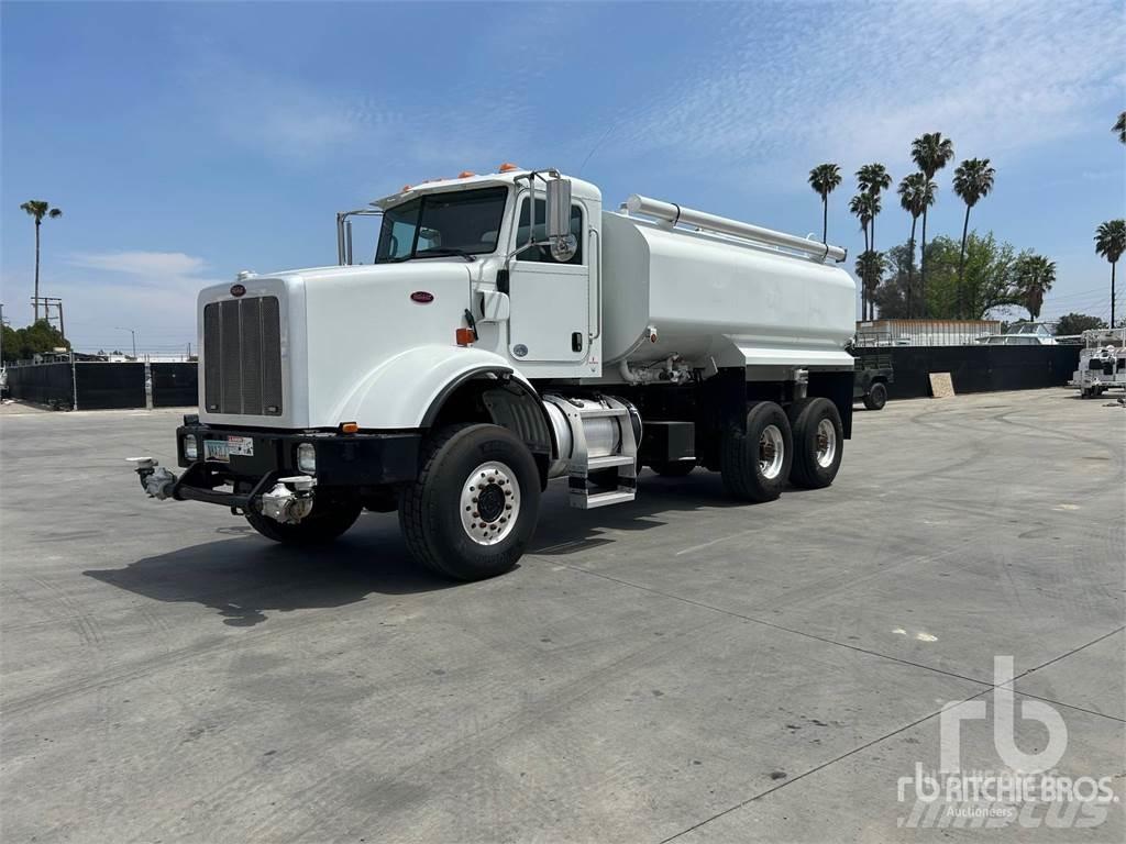 Peterbilt 365 صهاريج مياه