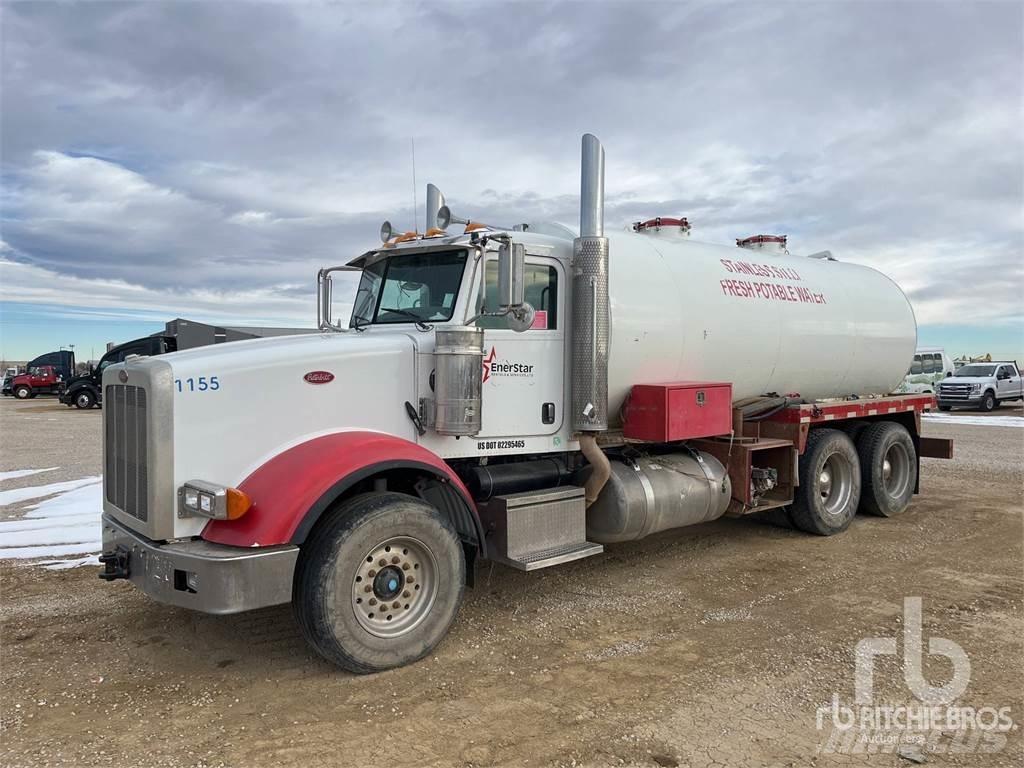 Peterbilt 367 صهاريج مياه