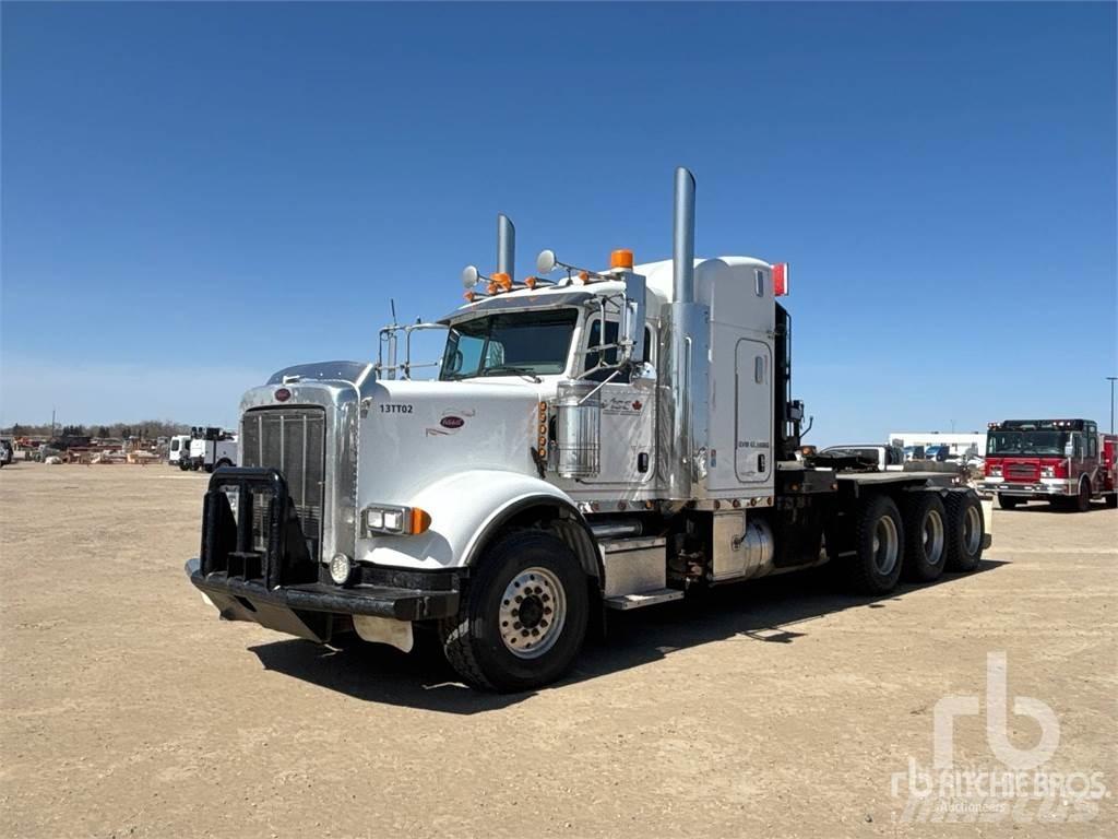 Peterbilt 367 شاحنات مسطحة / أوناش