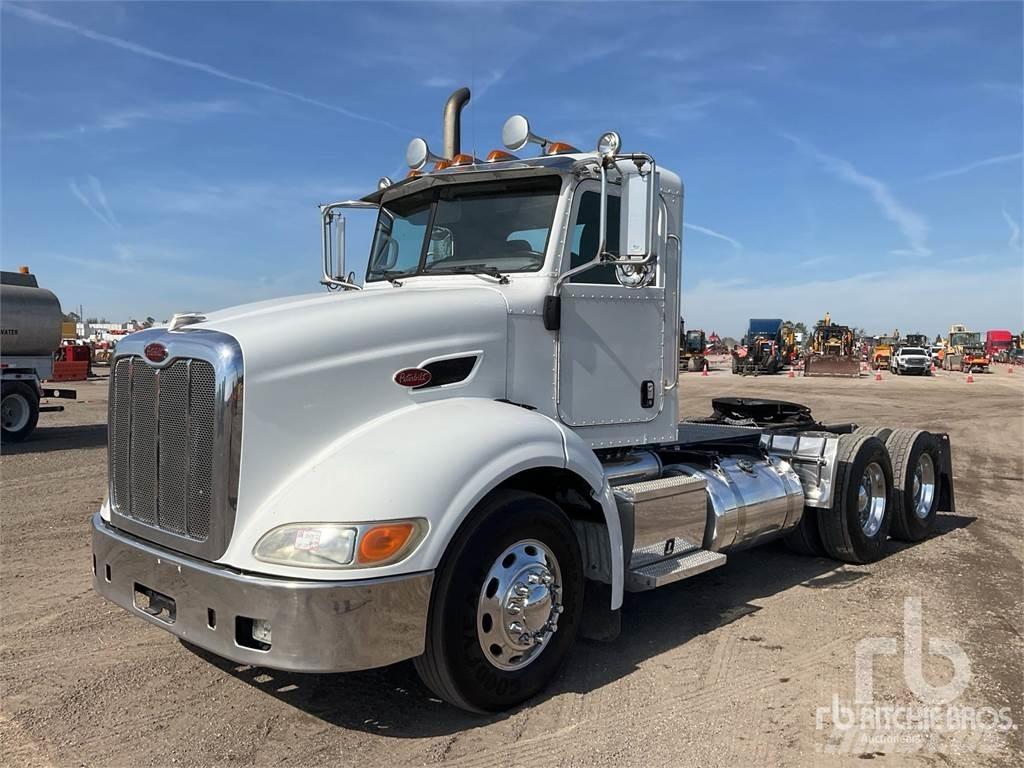 Peterbilt 384 وحدات الجر