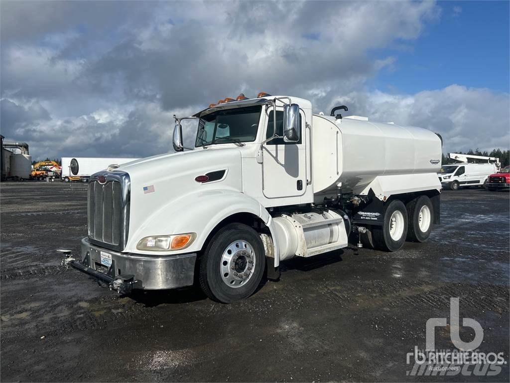 Peterbilt 386 صهاريج مياه