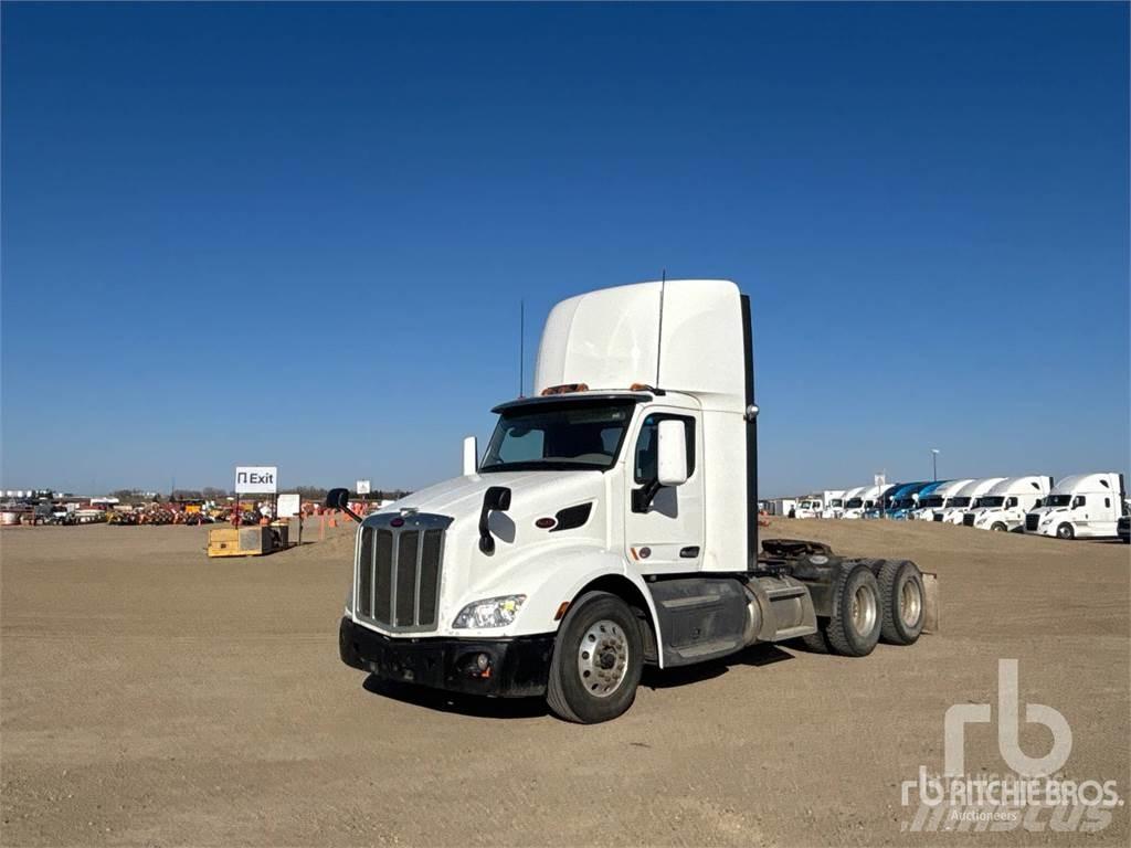 Peterbilt 579 وحدات الجر