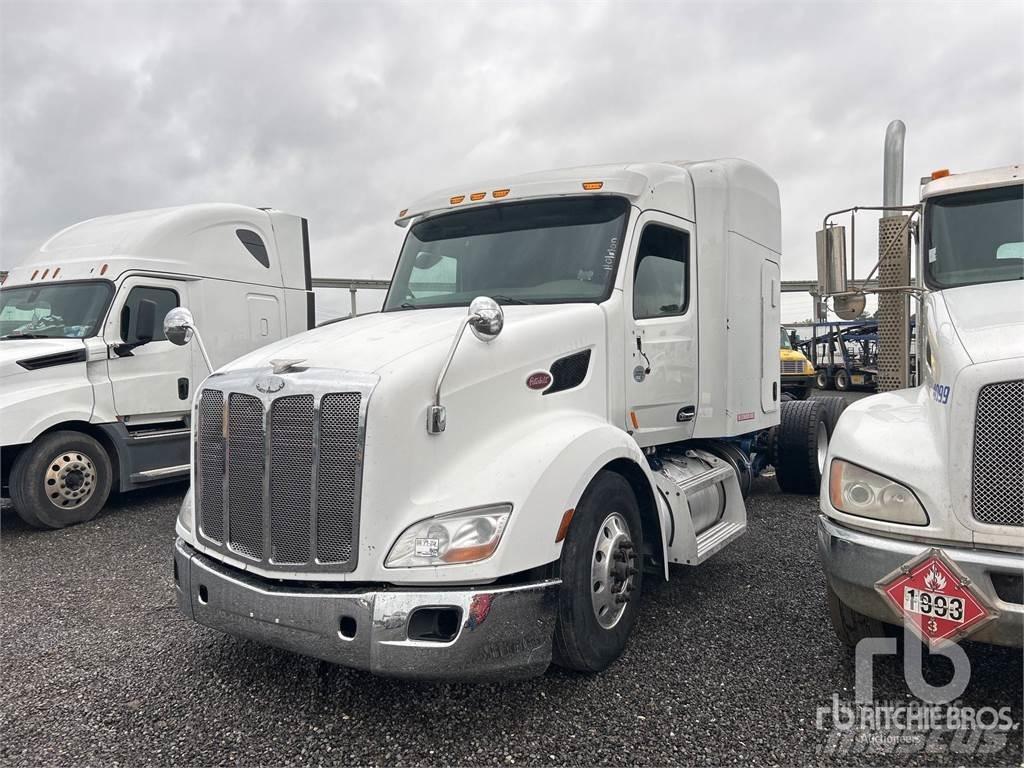 Peterbilt 579 وحدات الجر