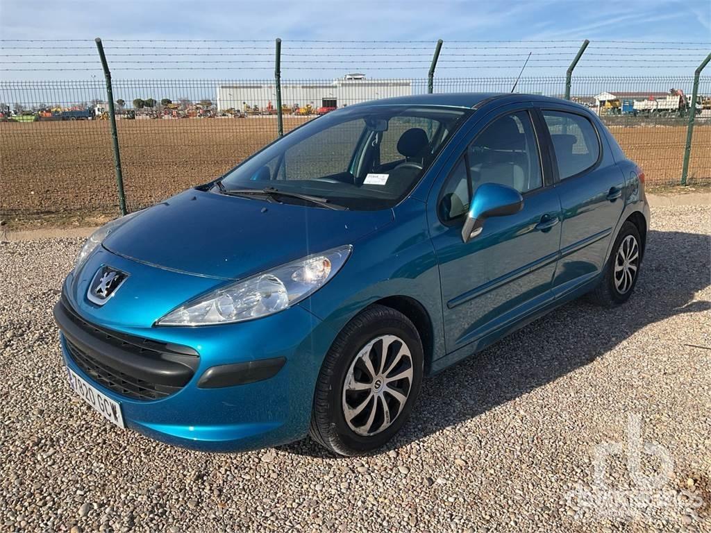 Peugeot 207 سيارات