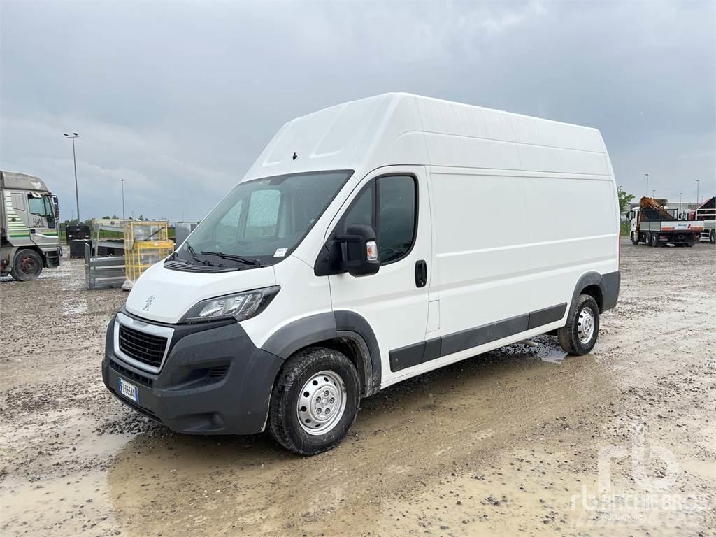Peugeot BOXER شاحنة مقفلة