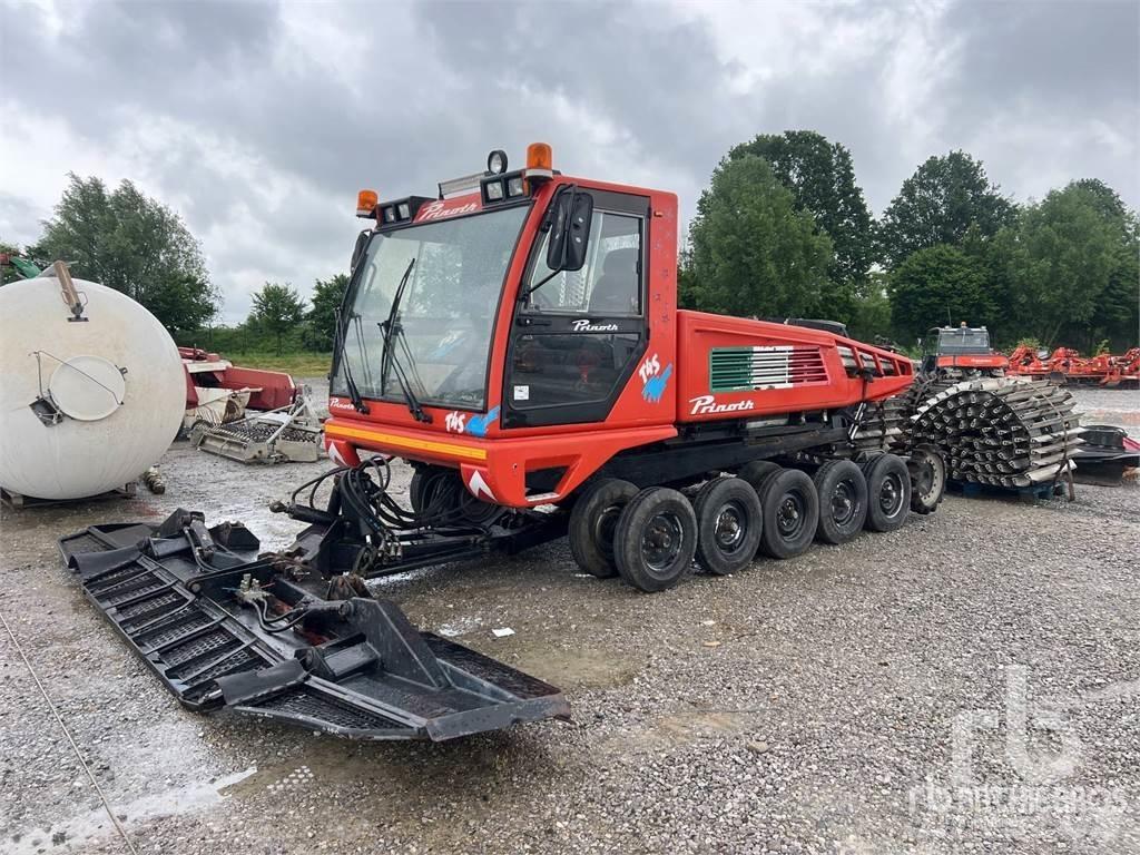 Prinoth T4S كاسحات جليد