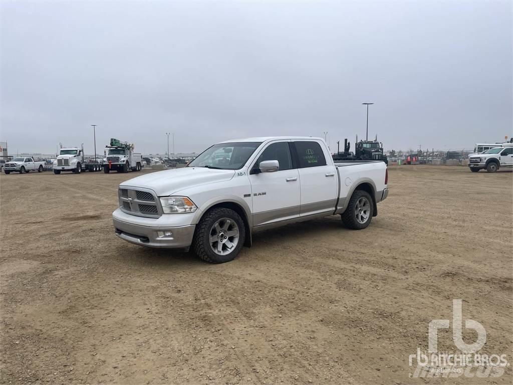 RAM 1500 شاحنات خفيفة/مفصلية الجوانب