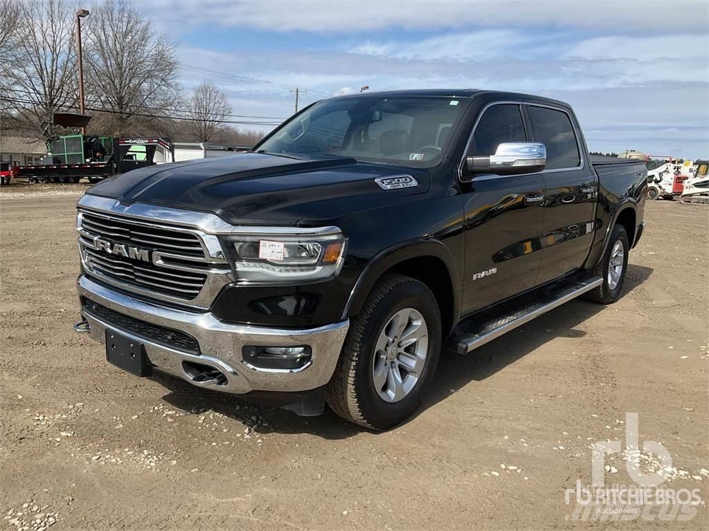 RAM 1500 شاحنات خفيفة/مفصلية الجوانب