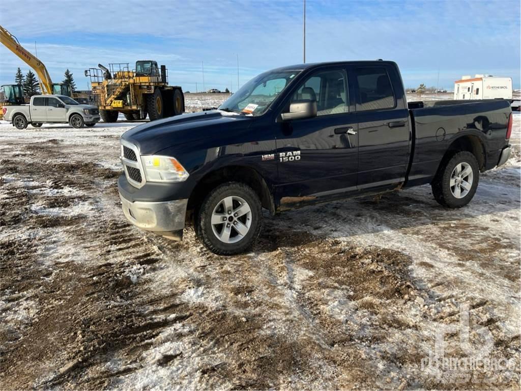 RAM 1500 شاحنات خفيفة/مفصلية الجوانب