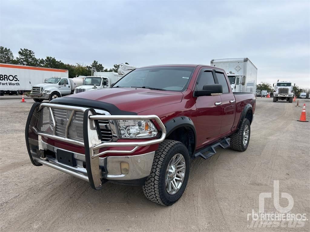 RAM 1500 شاحنات خفيفة/مفصلية الجوانب