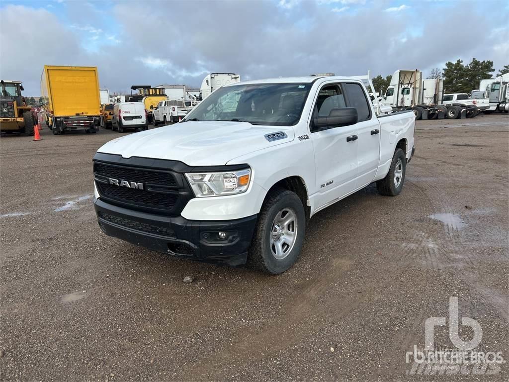 RAM 1500 شاحنات خفيفة/مفصلية الجوانب