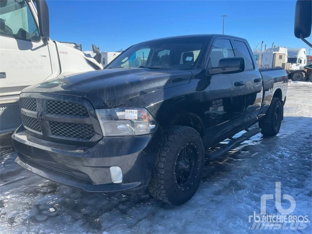 RAM 1500 شاحنات خفيفة/مفصلية الجوانب