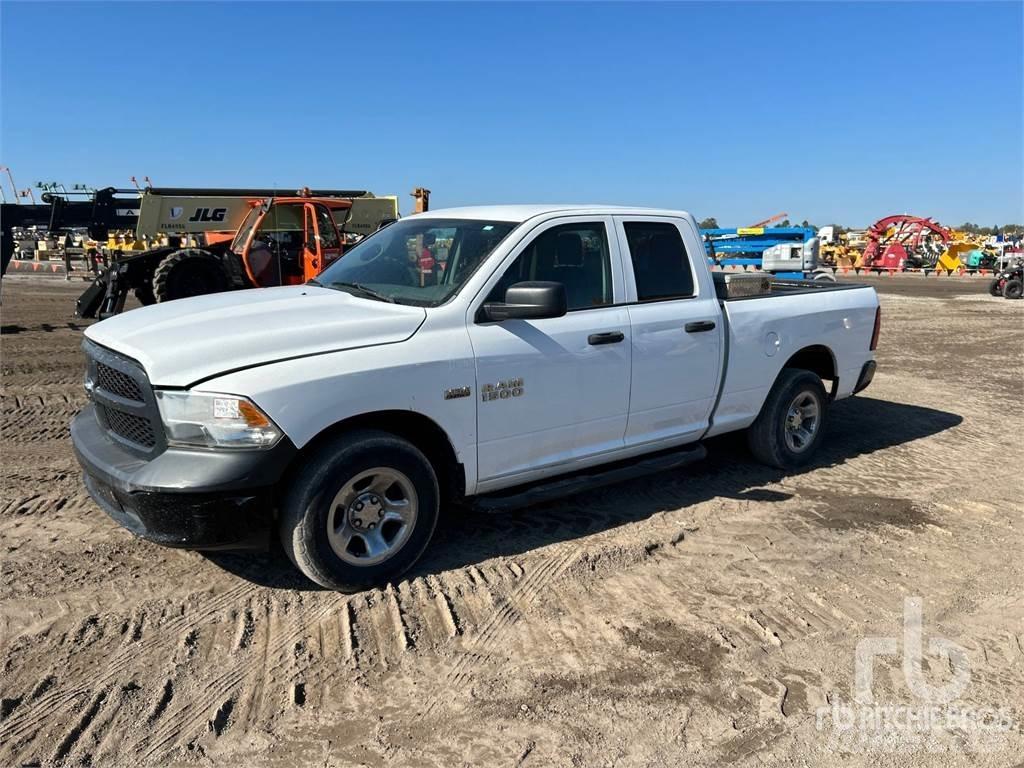 RAM 1500 شاحنات خفيفة/مفصلية الجوانب