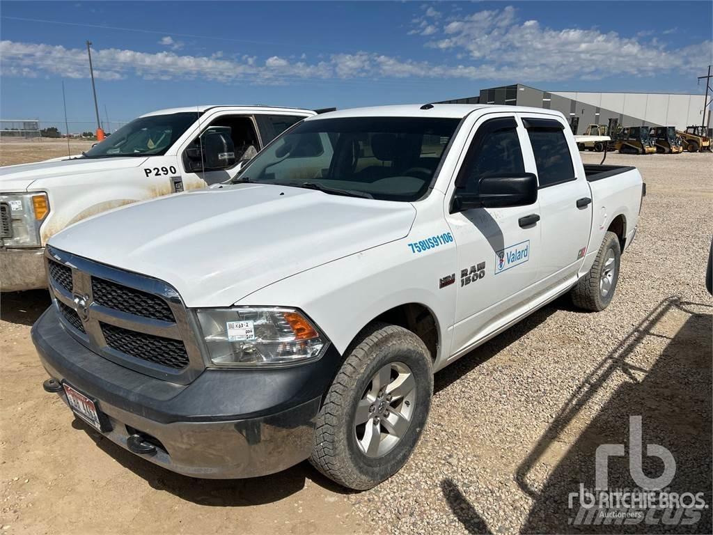 RAM 1500 شاحنات خفيفة/مفصلية الجوانب