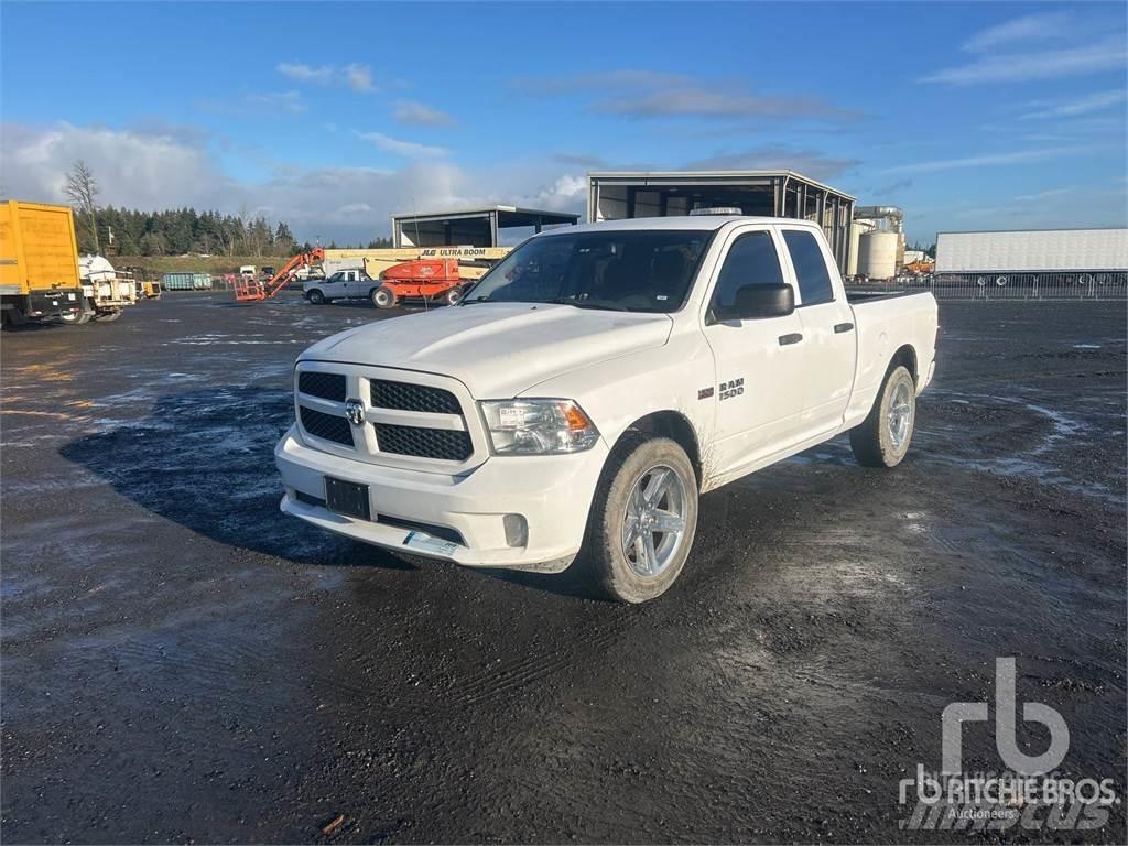 RAM 1500 شاحنات خفيفة/مفصلية الجوانب