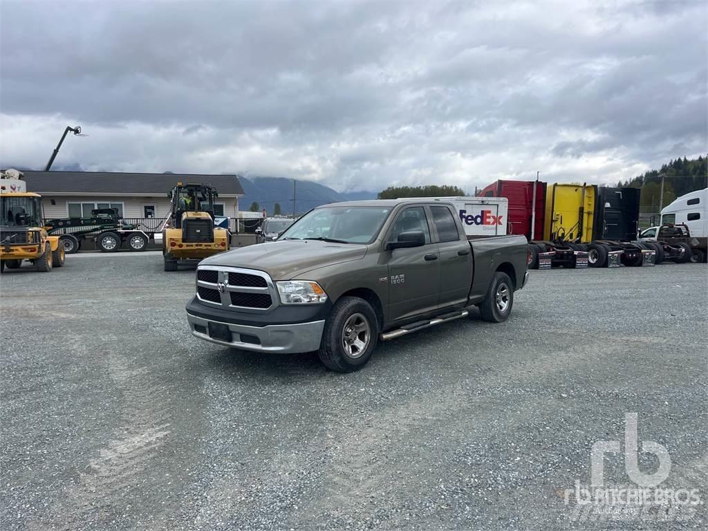 RAM 1500 شاحنات خفيفة/مفصلية الجوانب