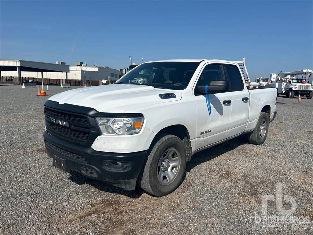 RAM 1500 شاحنات خفيفة/مفصلية الجوانب