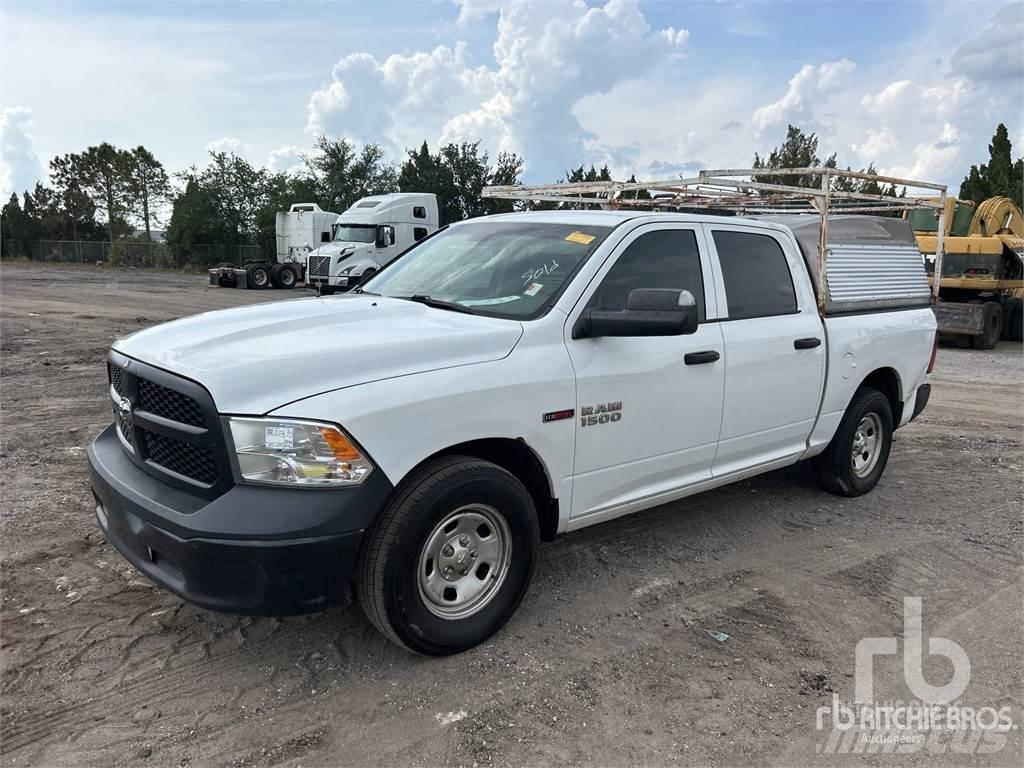 RAM 1500 شاحنات خفيفة/مفصلية الجوانب