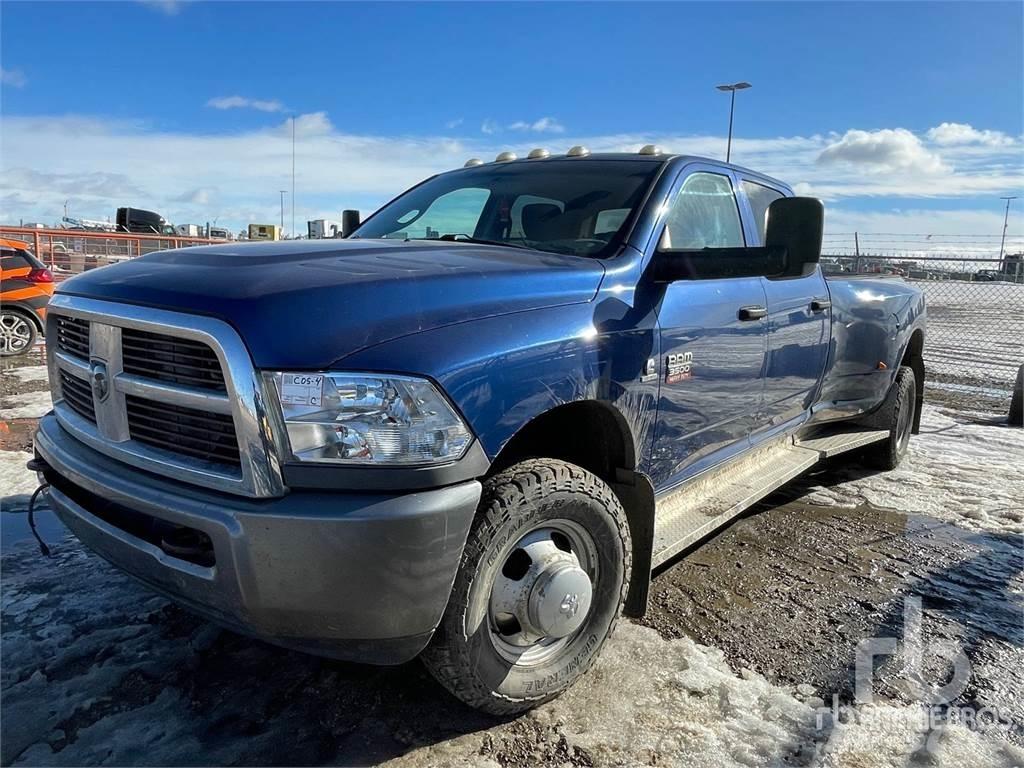 RAM 3500 شاحنات خفيفة/مفصلية الجوانب