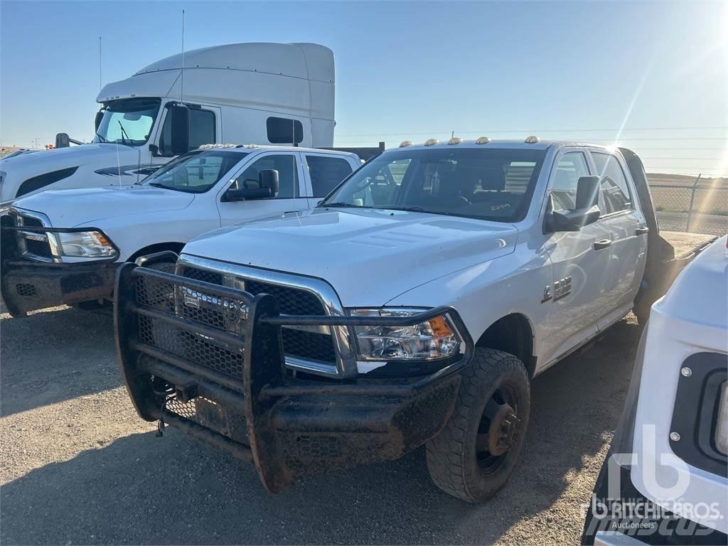 RAM 3500 شاحنات خفيفة/مفصلية الجوانب