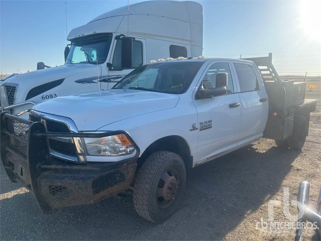 RAM 3500 شاحنات خفيفة/مفصلية الجوانب