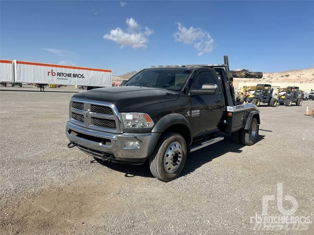 RAM 4500 شاحنات مسطحة / أوناش