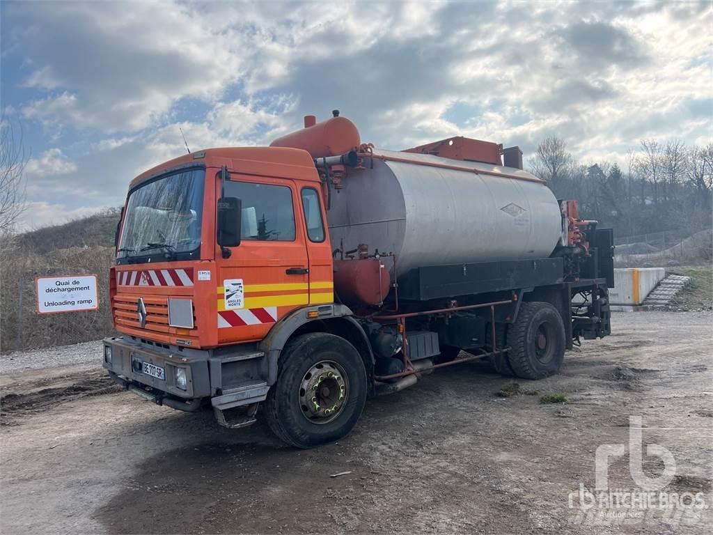 Renault G300 رشاشات بيتومين