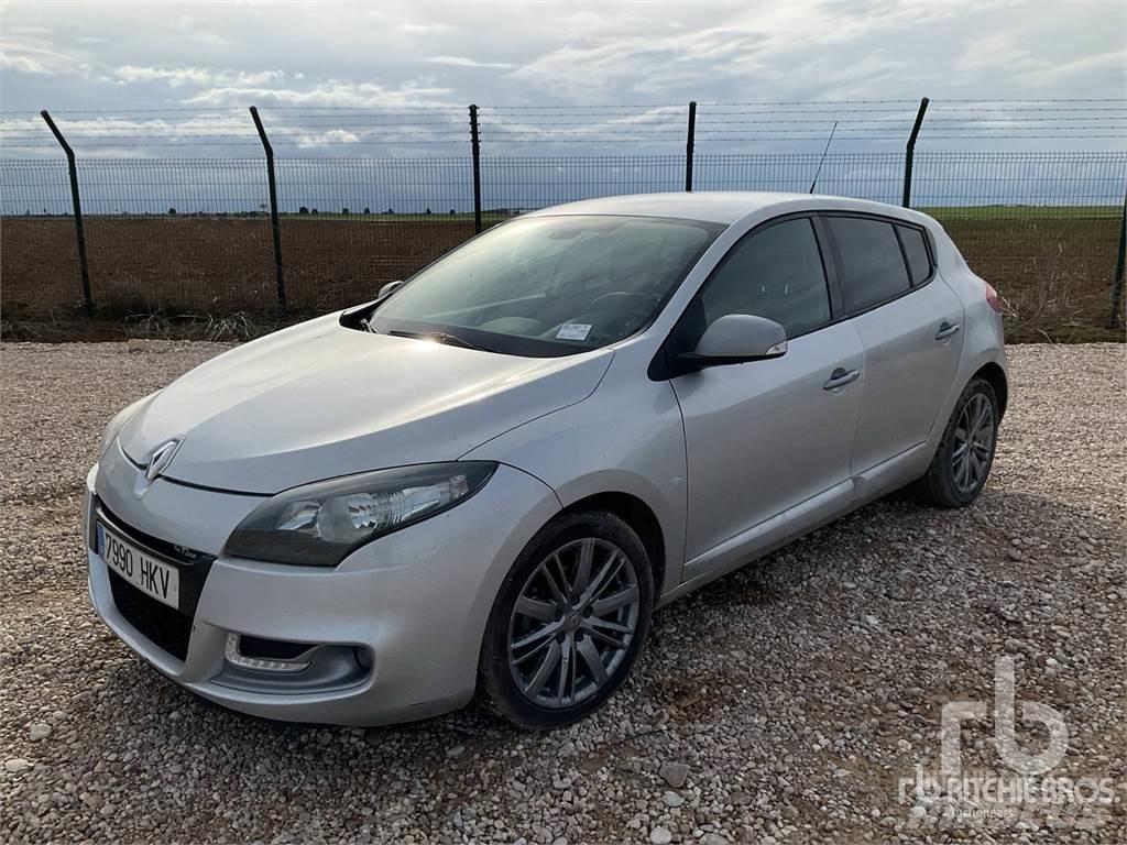 Renault MEGANE سيارات