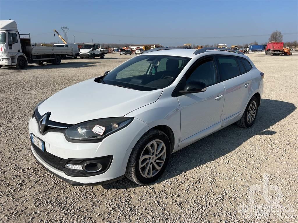 Renault MEGANNE سيارات