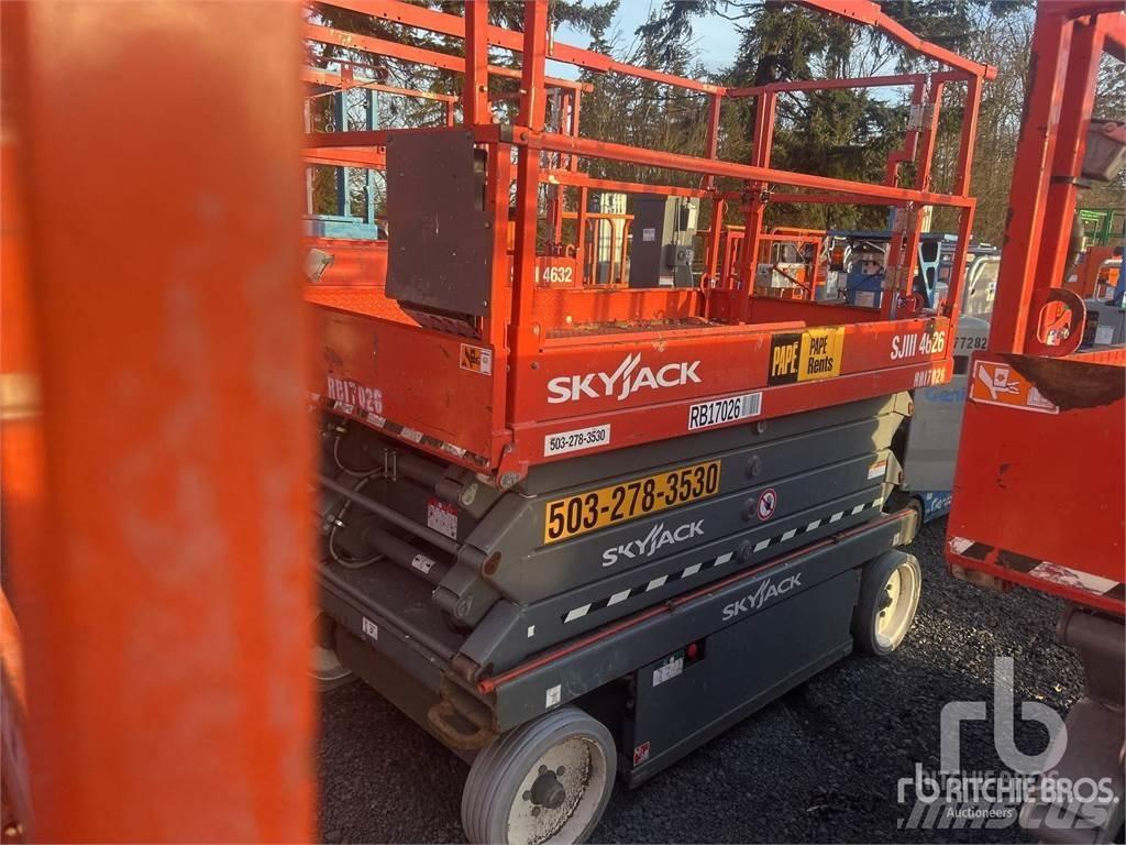 SkyJack 4626 رافعات مقصية الشكل