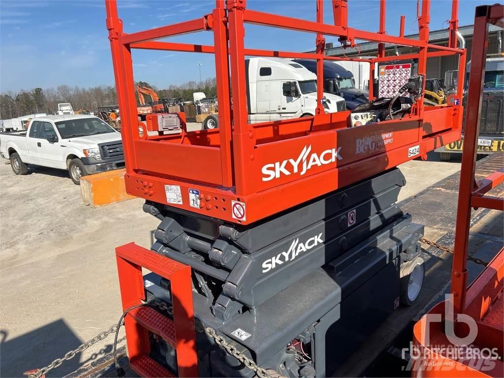 SkyJack SJ3219 رافعات مقصية الشكل