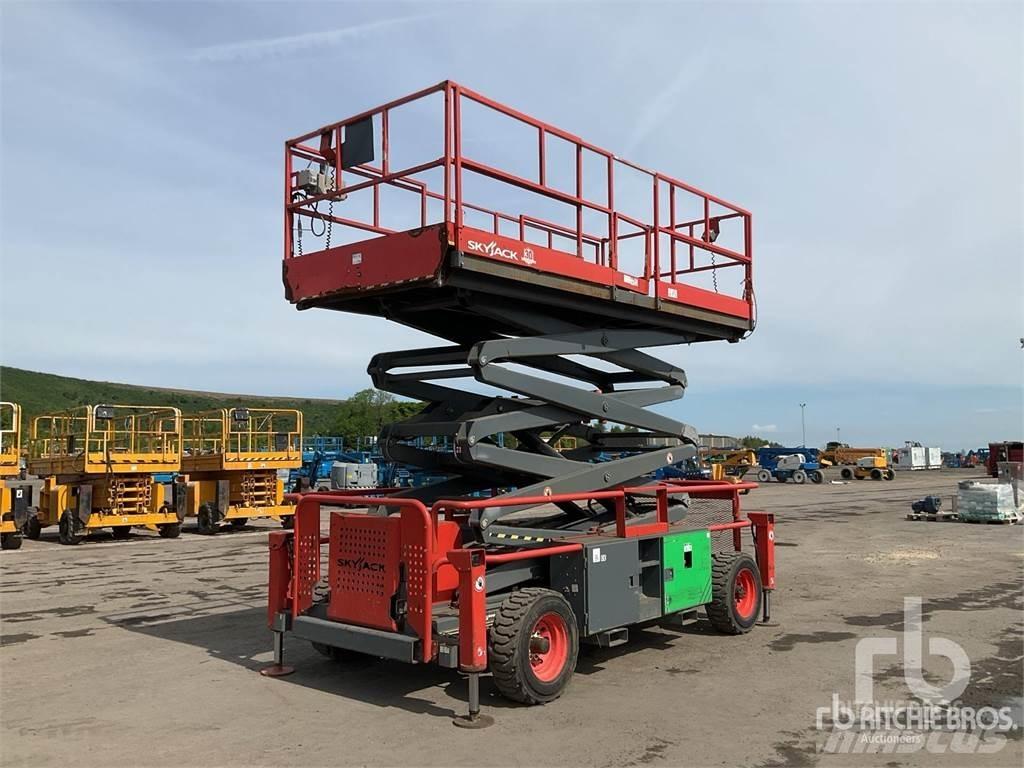 SkyJack SJ9241 رافعات مقصية الشكل