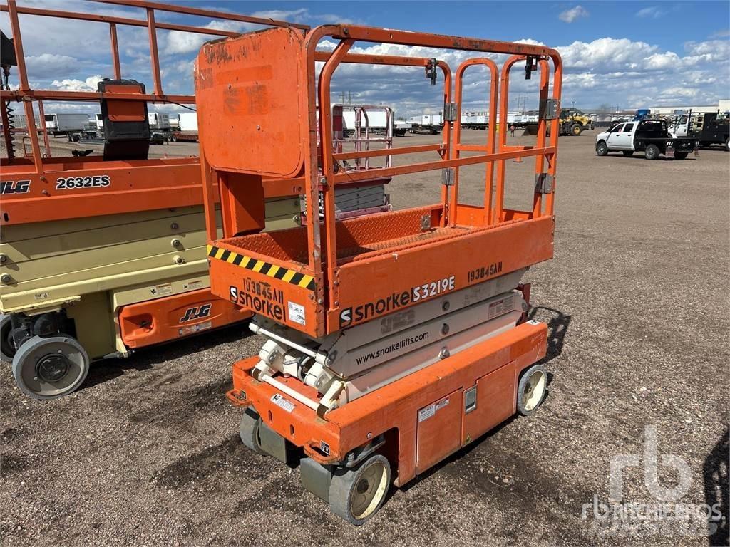 Snorkel S3219E رافعات مقصية الشكل