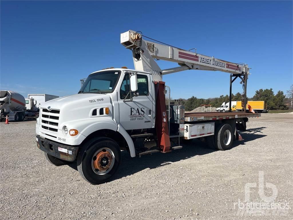 Sterling L7500 شاحنات الرافعات