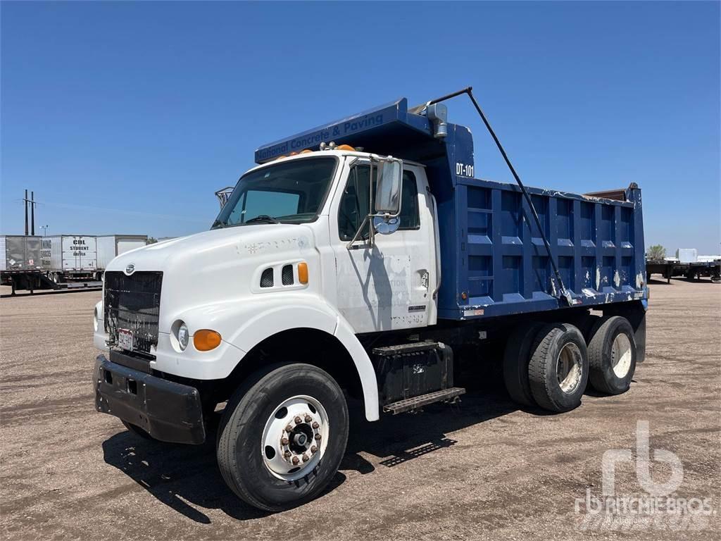 Sterling L7500 شاحنات قلابة