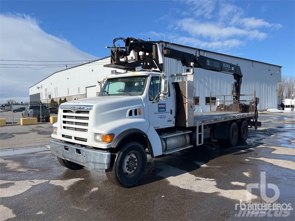 Sterling L9500 شاحنات الرافعات