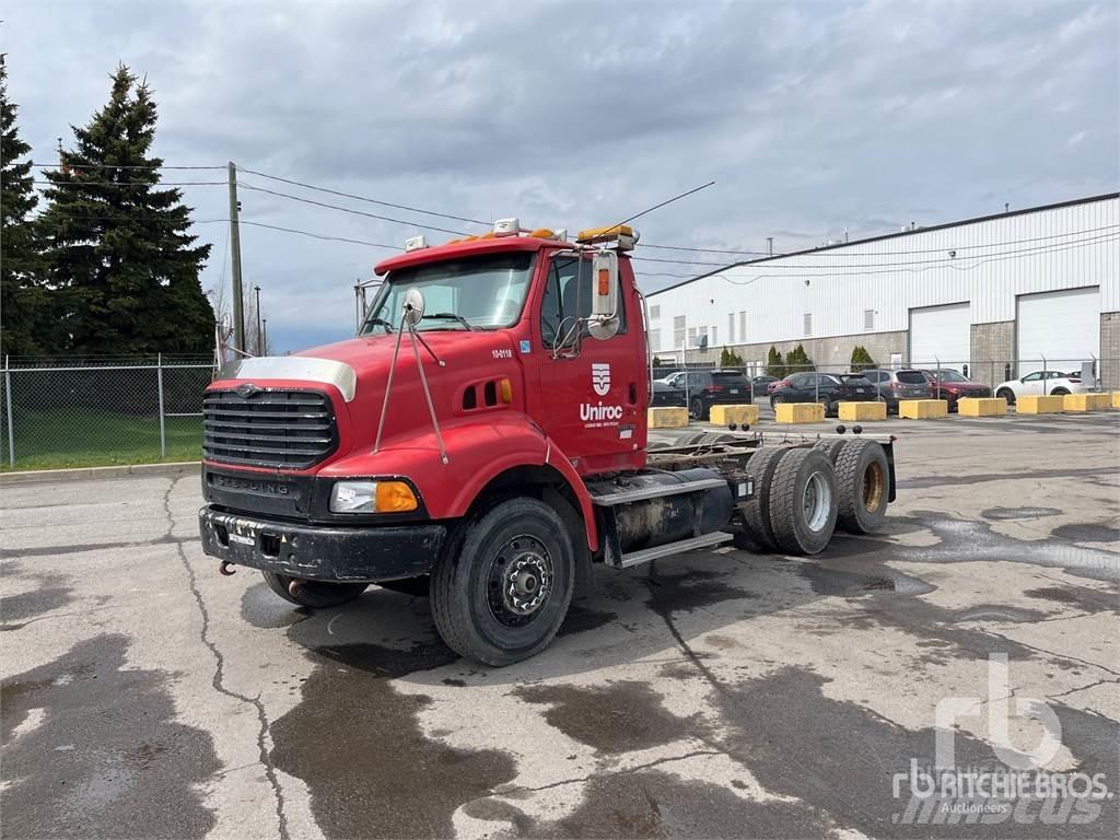Sterling LT9500 شاحنات بمقصورة وهيكل