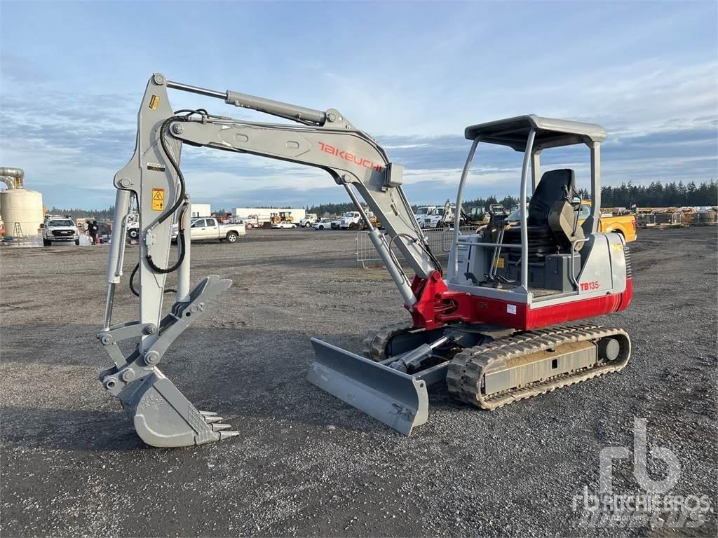 Takeuchi TB135 حفارات صغيرة أقل من 7 طن (حفارات صغيرة)