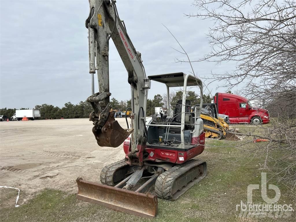 Takeuchi TB240 حفارات صغيرة أقل من 7 طن (حفارات صغيرة)