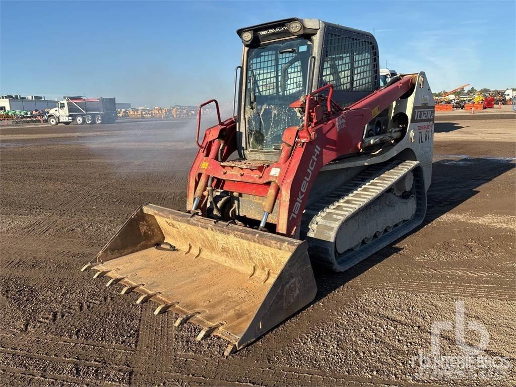 Takeuchi TL12V2 لوادر انزلاقية التوجيه