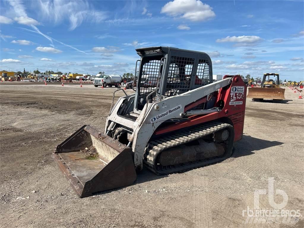 Takeuchi TL150 لوادر انزلاقية التوجيه