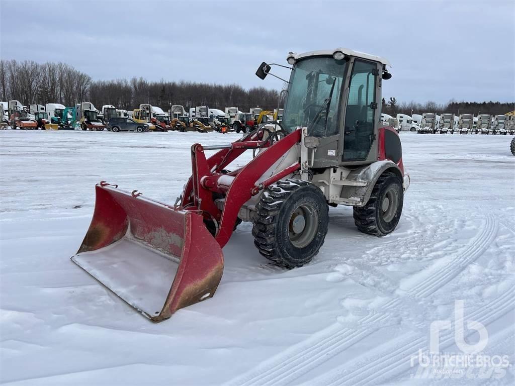 Takeuchi TW65 لوادر بعجل