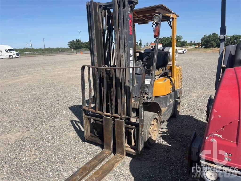 TCM FCG25F9T شاحنات الديزل