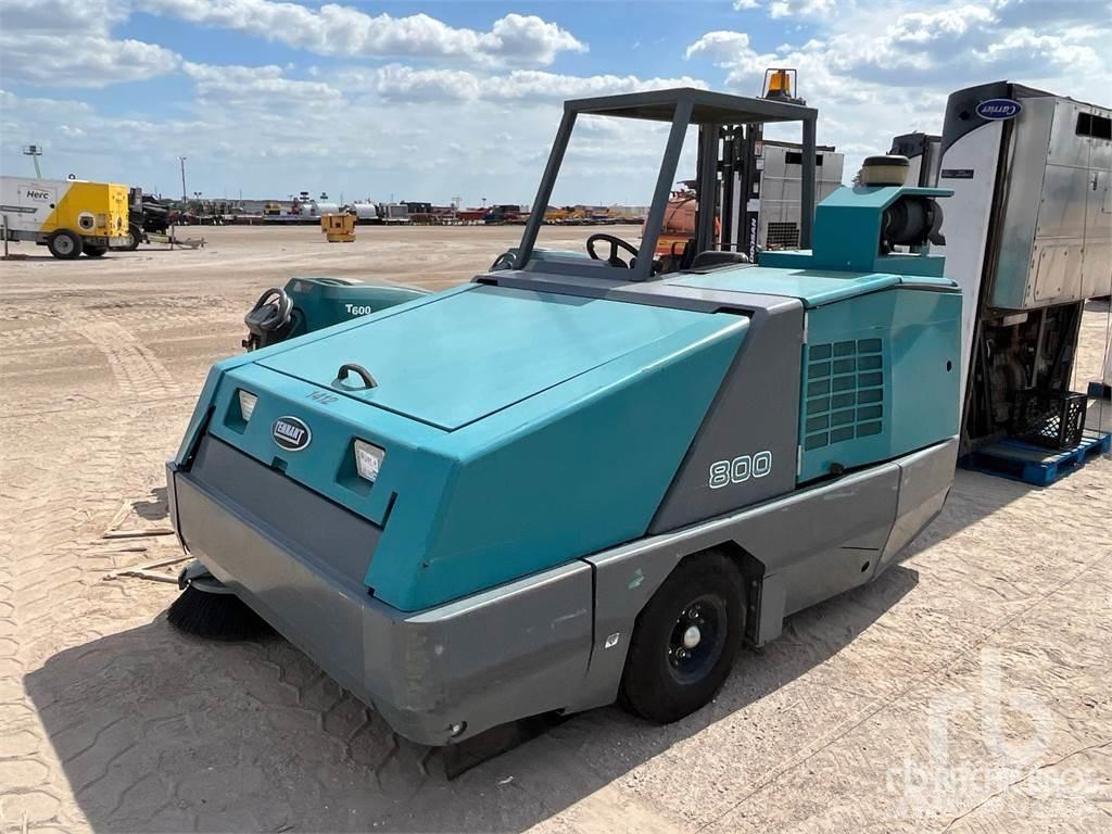 Tennant 800 كناسات