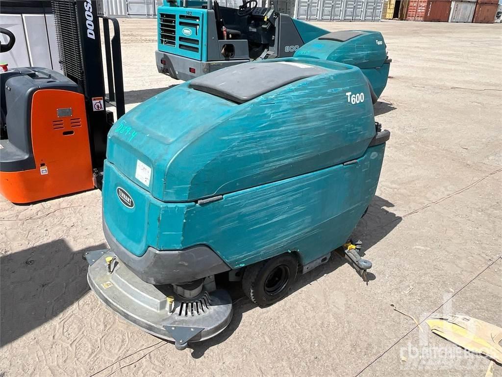 Tennant T600 كناسات