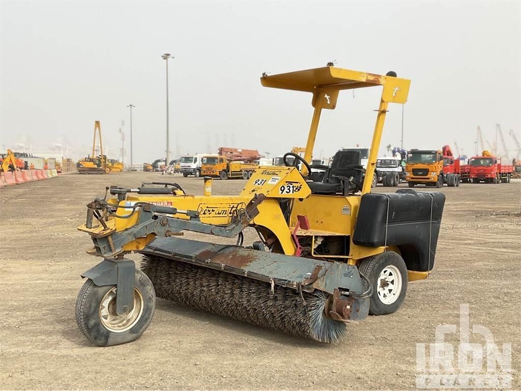 TERRAMITE TSS38 كاسحات داخلية