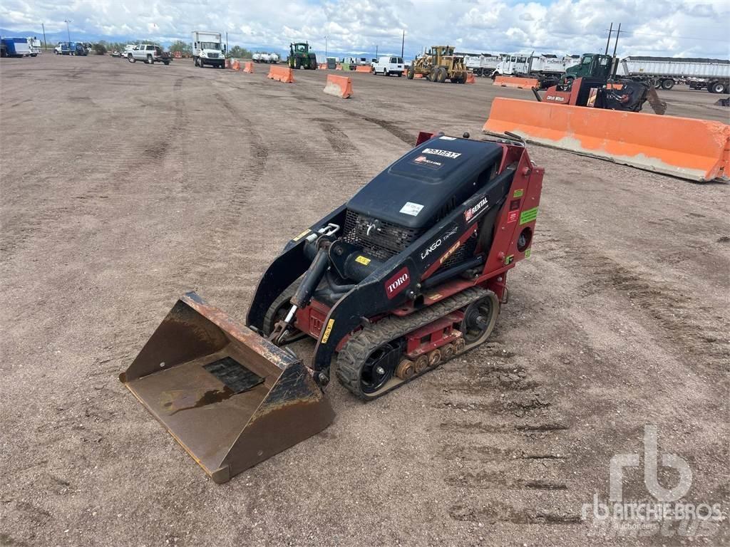 Toro TX427 لوادر انزلاقية التوجيه